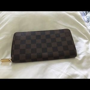 Ladies wallet
